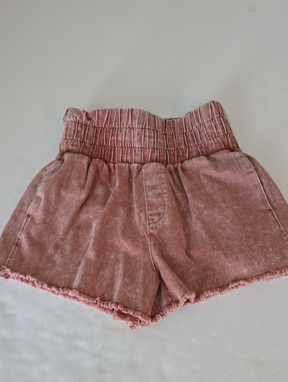 Women's High-Waist Washed Pink Elastic Shorts